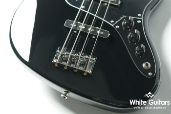 Made in Japan Hybrid II Jazz Bass - Black